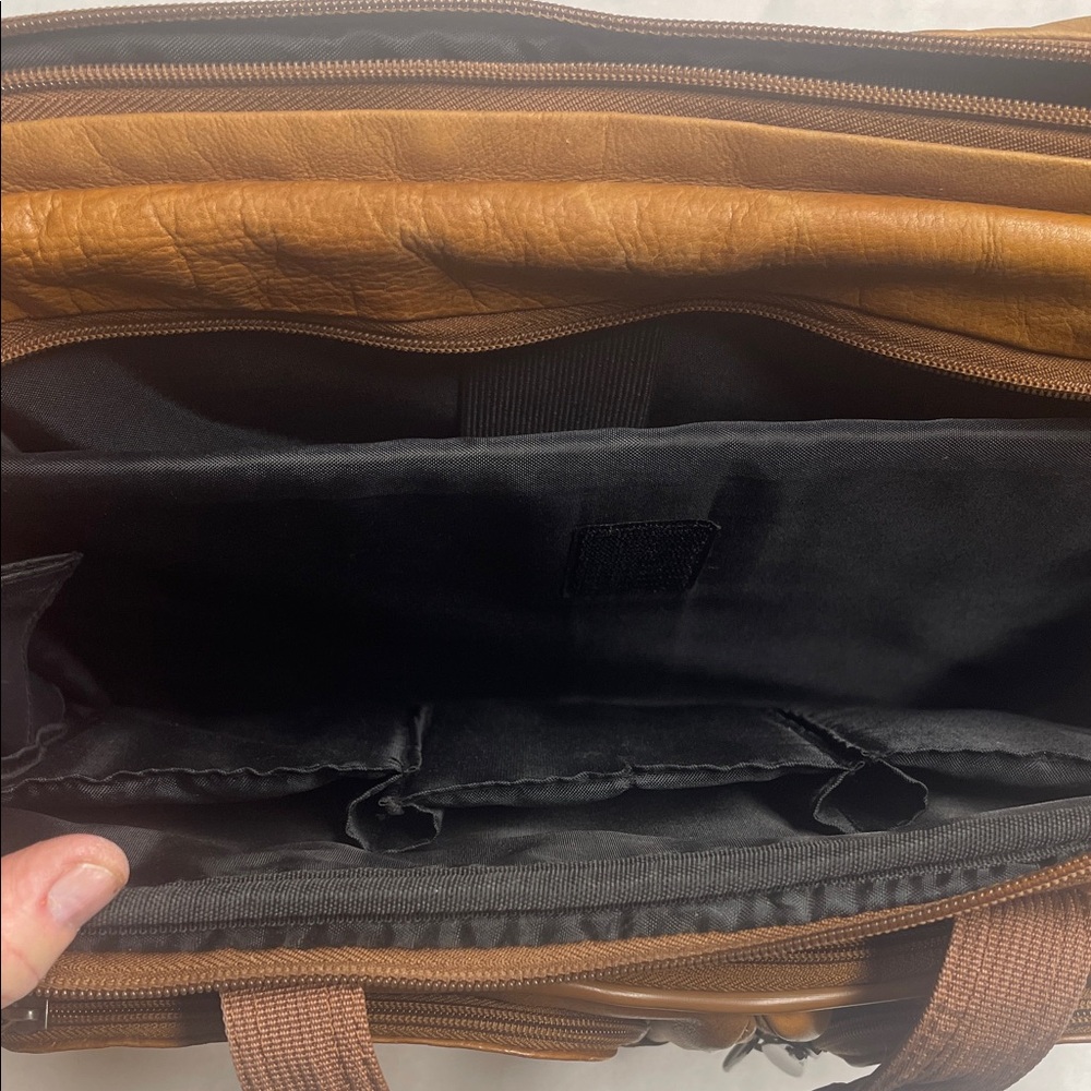 Leather Men's Vintage Leather briefcase - Picture 4 of 8